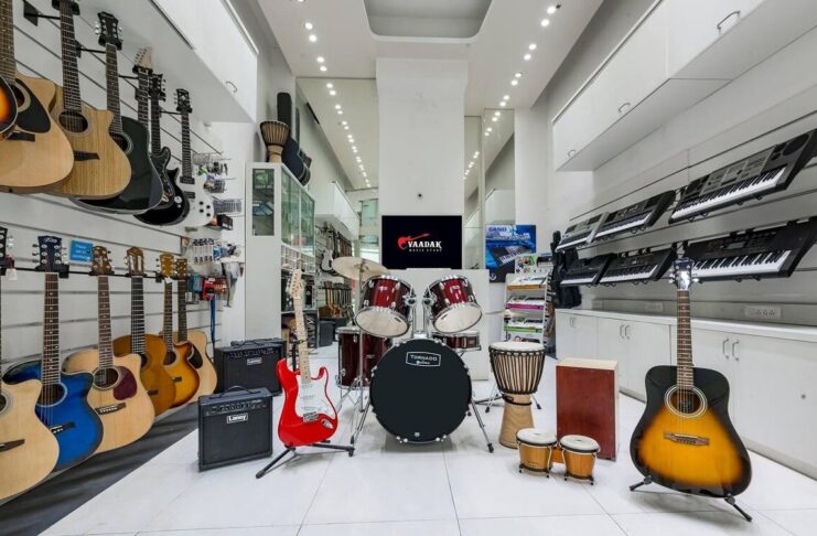 How to Buy the Best Guitars at Your Music Instrument Store (1)